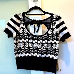 Anthropologie Maeve cropped sweater top